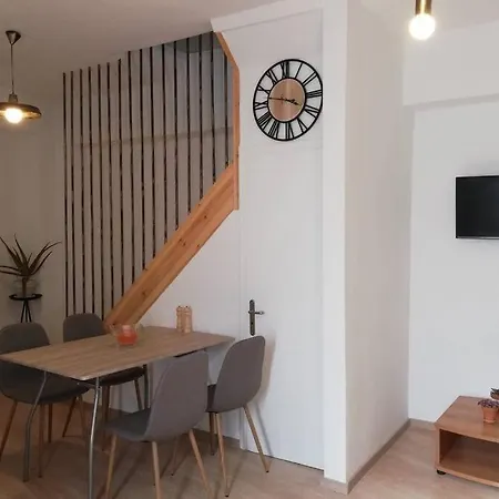 Nadia's Lovely Appartement